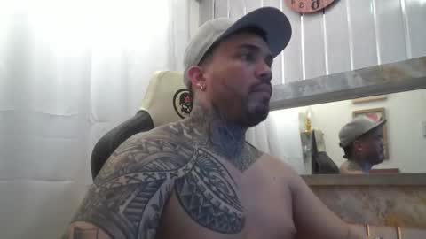 angellatino0 online show from 11-04-25, 03:27