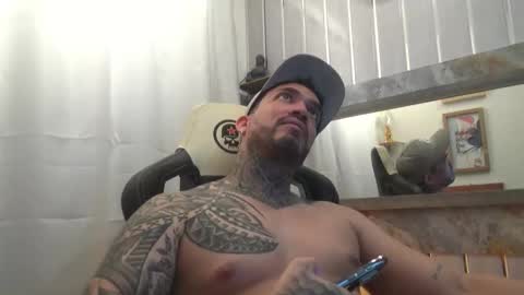 angellatino0 online show from 11-05-25, 07:30