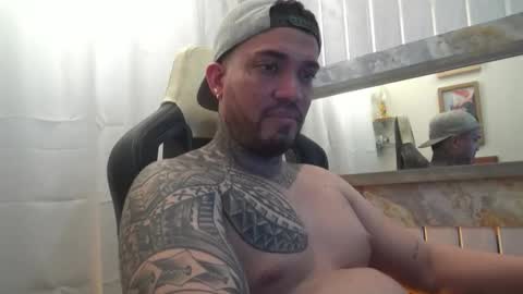 angellatino0 online show from 11-09-25, 07:39