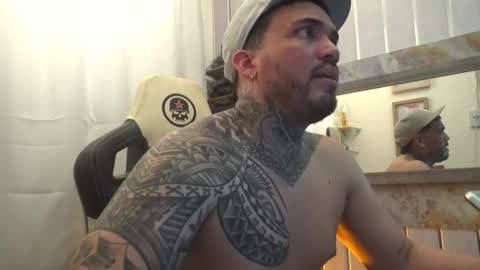 angellatino0 online show from 11-22-25, 06:01