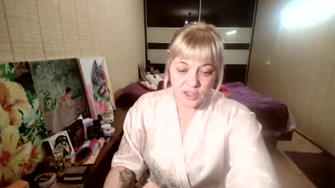 angelleah online show from 12-21-25, 06:48