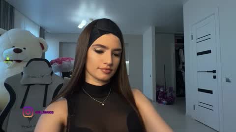 angelmi171 online show from 10-18-25, 01:23