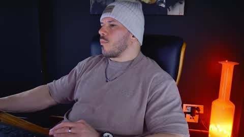 Snapshot of angeloeric chatting on 02-13-25, 10:23 BlackWolf online show from 02-13-25, 10:23
