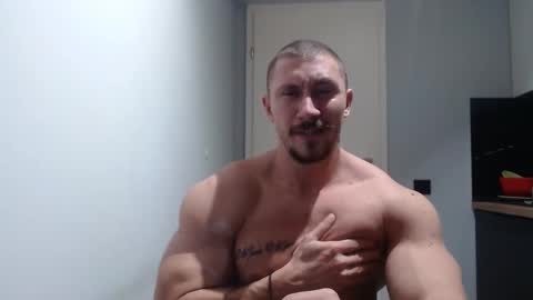  ------- SEX SHOW WITH GUYS AND GIRLS  MUSCLE SHOW online show from 11-17-25, 04:13