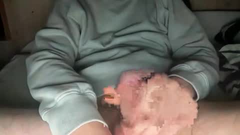 Snapshot of angelow2000 chatting on 11-13-25, 01:37 Angelow online show from 11-13-25, 01:37