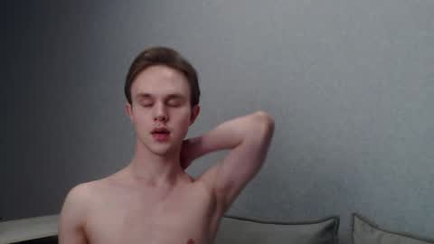 Angel online show from 02-10-25, 03:32