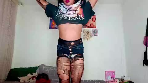   online show from 02-10-25, 09:36