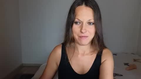 Giulia online show from 09-12-25, 11:43