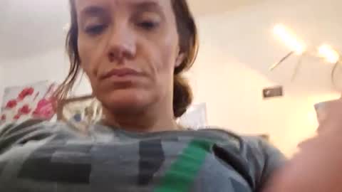 angelvanderpool71 online show from 09-17-25, 07:59