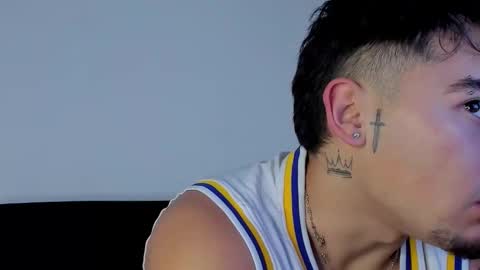 Angel Fox online show from 12-19-25, 11:06