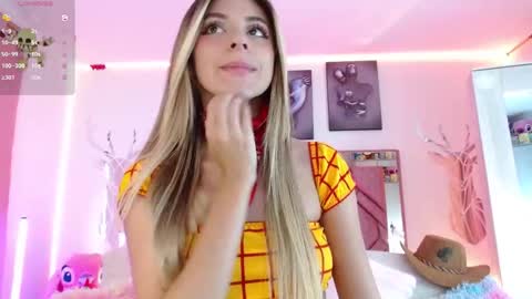 Angely  online show from 10-31-25, 08:32