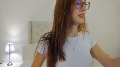 Angely  online show from 02-15-26, 09:22