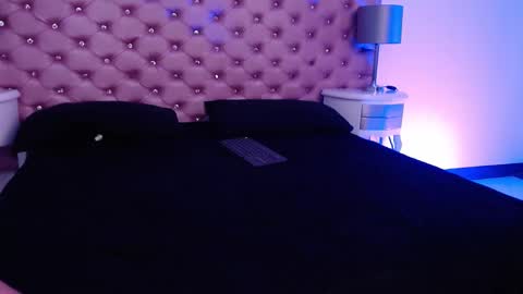 Angie online show from 02-15-25, 04:36