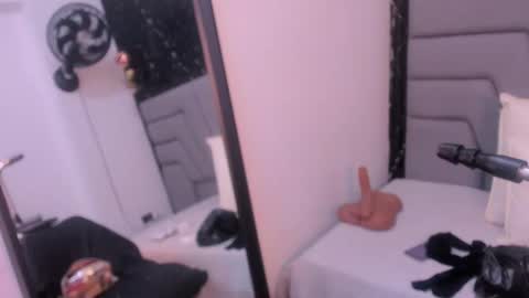 A N G I E.  online show from 10-09-25, 08:07