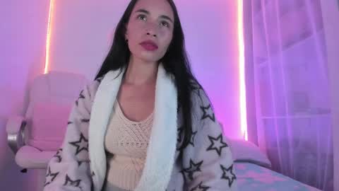Snapshot of angiiebylpz chatting on 01-03-25, 04:11 violeth lopez online show from 01-03-25, 04:11
