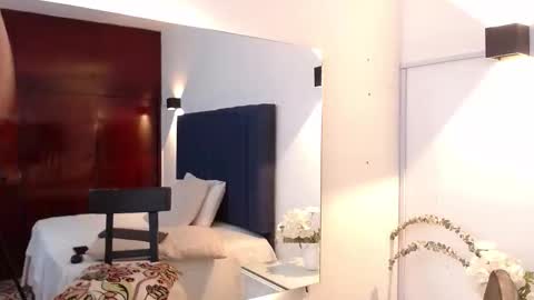 Snapshot of angyrios chatting on 11-28-25, 07:49 angyrios online show from 11-28-25, 07:49