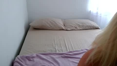 Ania online show from 10-20-25, 08:53