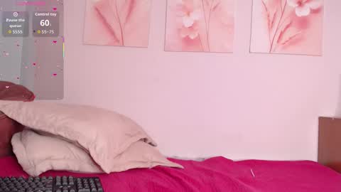 Snapshot of anicarter chatting on 12-14-25, 06:56 online show from 12-14-25, 06:56