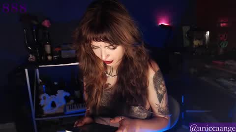 Snapshot of aniccangel chatting on 09-26-25, 02:04 Nicca OF Aniccaangel online show from 09-26-25, 02:04