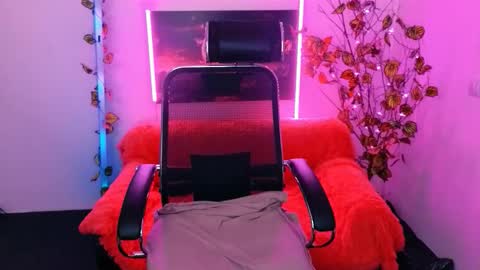 Snapshot of anielafox chatting on 10-19-25, 07:53 Aniela online show from 10-19-25, 07:53