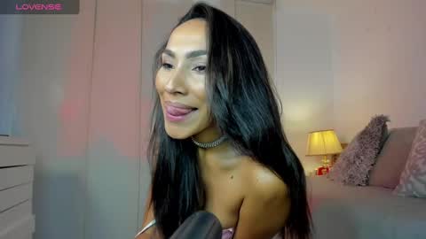 Snapshot of anierouse chatting on 02-10-25, 06:45 ROUSE online show from 02-10-25, 06:45