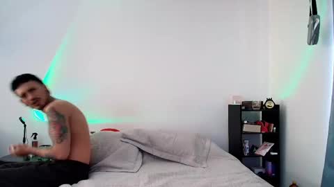 Snapshot of anika_lowen chatting on 02-20-25, 02:13 Anika And Lowen Your Thumbs Up Are Super Important For Us online show from 02-20-25, 02:13