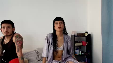 Snapshot of anika_lowen chatting on 02-28-25, 03:15 Anika And Lowen Your Thumbs Up Are Super Important For Us online show from 02-28-25, 03:15