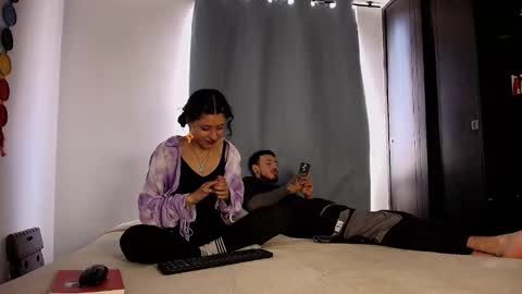 Snapshot of anika_lowen chatting on 10-02-25, 05:42 Anika And Lowen Your Thumbs Up Are Super Important For Us online show from 10-02-25, 05:42