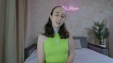 Snapshot of anikabloom chatting on 01-13-25, 07:00 anikabloom online show from 01-13-25, 07:00