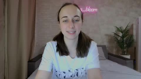 Snapshot of anikabloom chatting on 01-22-25, 05:05 anikabloom online show from 01-22-25, 05:05