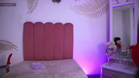 Lauren Anika online show from 02-05-25, 12:06