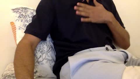 Snapshot of aniketkesari1 chatting on 01-10-26, 07:04 aniketkesari1 online show from 01-10-26, 07:04