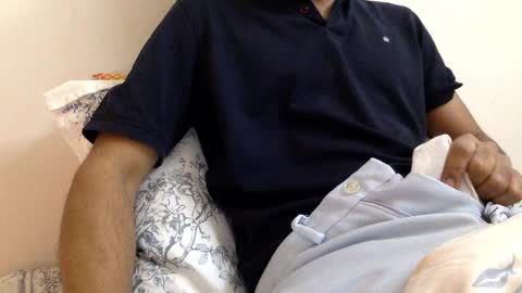 Snapshot of aniketkesari1 chatting on 01-11-26, 01:49 aniketkesari1 online show from 01-11-26, 01:49