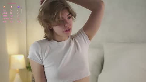 Snapshot of anishavivo chatting on 12-04-25, 12:47 AnishaVivo online show from 12-04-25, 12:47