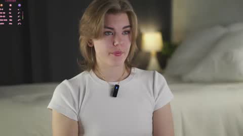 Snapshot of anishavivo chatting on 12-19-25, 03:08 AnishaVivo online show from 12-19-25, 03:08