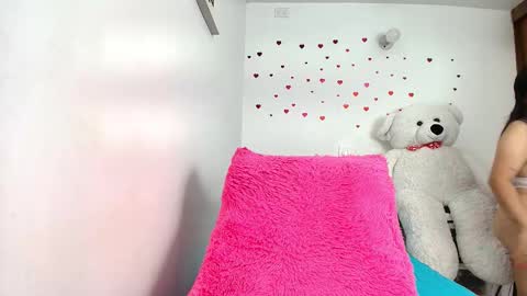 ana independent model online show from 10-10-25, 06:23