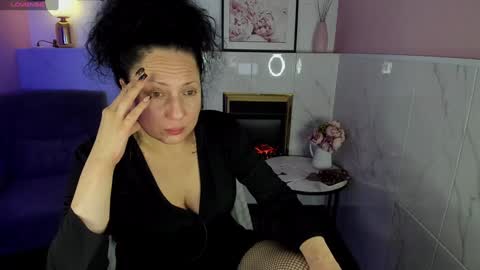 Anita online show from 12-28-24, 12:04