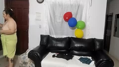 Anitabig69 online show from 12-14-25, 08:13