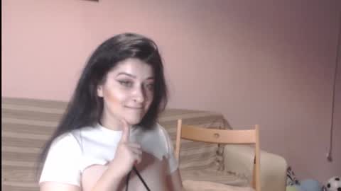 Anitta online show from 11-05-25, 04:40