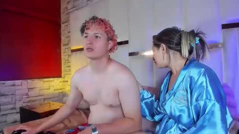 ANGEL AND TEFY online show from 01-16-26, 06:34