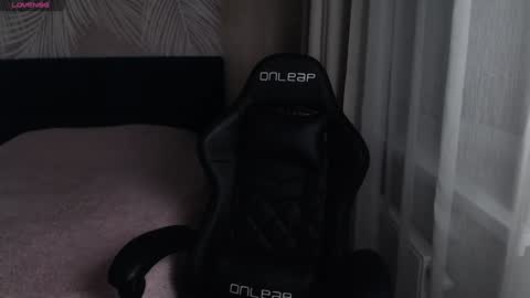 Snapshot of anmary11 chatting on 01-07-25, 08:52 mary online show from 01-07-25, 08:52