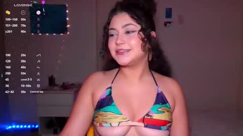 Snapshot of ann4montez_ chatting on 09-14-25, 02:44 Anna online show from 09-14-25, 02:44