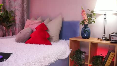 Ann online show from 01-06-26, 01:37