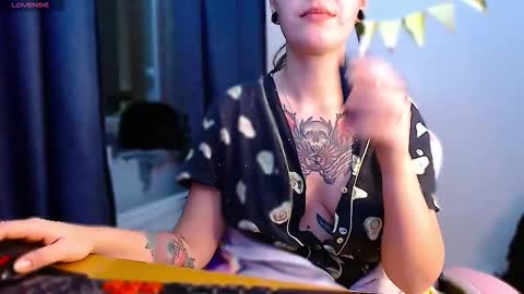 Ann online show from 02-28-25, 04:42