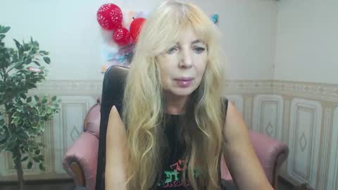 Anna Ditrih online show from 02-18-25, 12:49