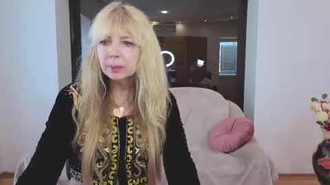 Anna Ditrih online show from 09-20-25, 11:55