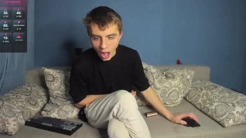 Snapshot of anna_jason chatting on 01-15-25, 05:37 Fansly Jason sweet ass online show from 01-15-25, 05:37