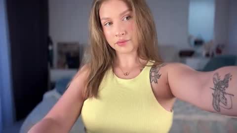 Snapshot of anna_morison chatting on 11-08-25, 11:32 Annet online show from 11-08-25, 11:32