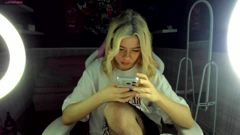 Anna online show from 04-02-26, 01:14