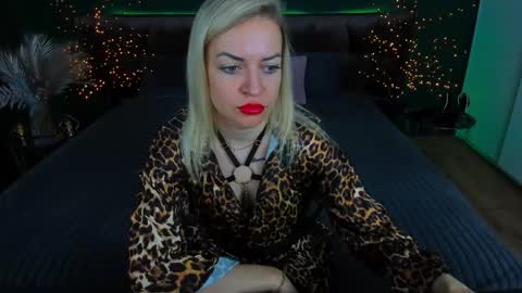 anna_snow9 online show from 09-09-25, 05:40